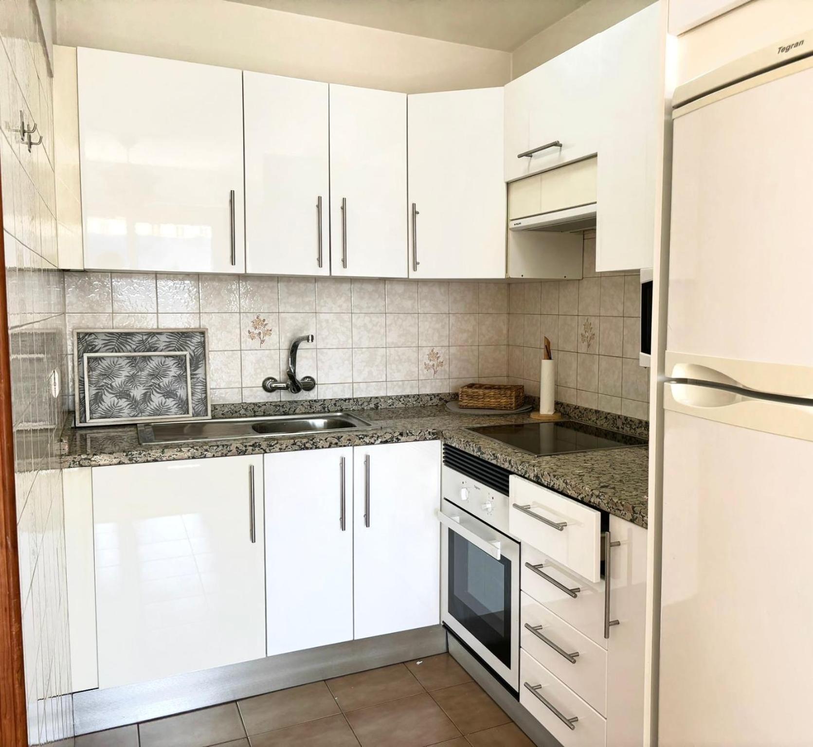 Seaview Apartment - Los Cristianos Los Cristianos  Exterior photo
